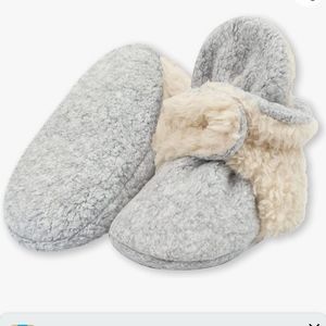 Zutano faux fur heather grey baby booties, 0-6 months